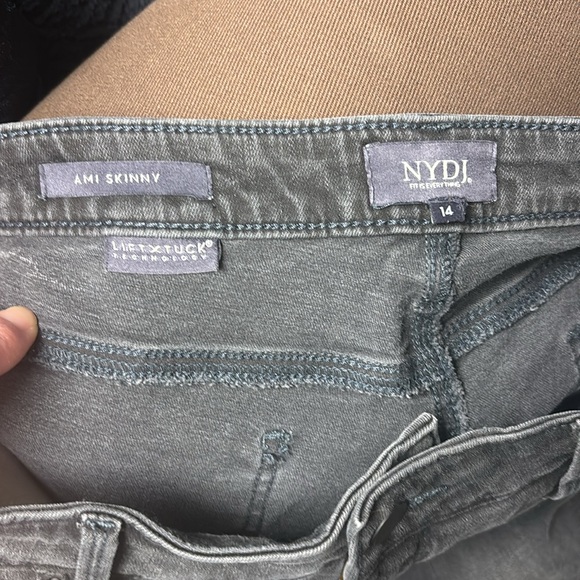 NYDJ Ami Skinny Jeans - Picture 5 of 7